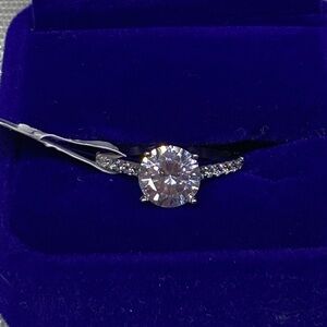 Elegant Silver Diamond Ring